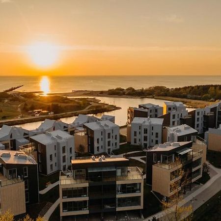 Sventosios Vartai Uosto Apartamentai ซเวนตายิ ภายนอก รูปภาพ